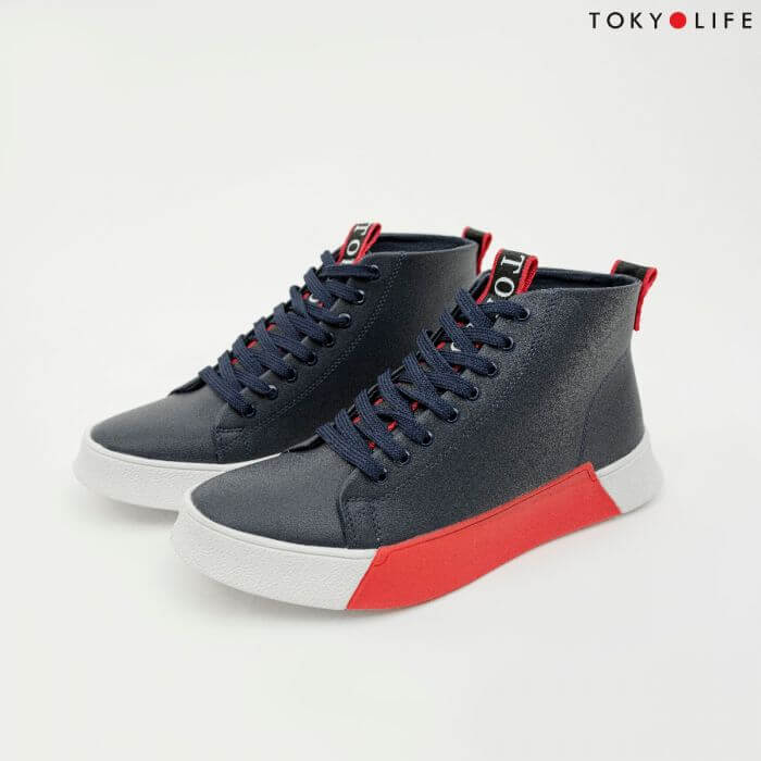 Giày thể thao Tokyolife được đánh giá cao.